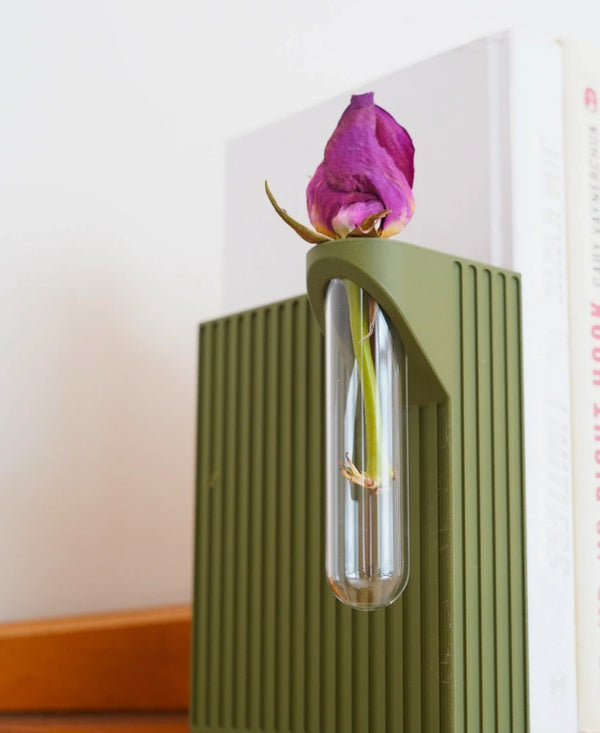 Sandy Bookend